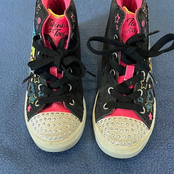 High-top Sparkly Sneakers - Picture 2 of 3